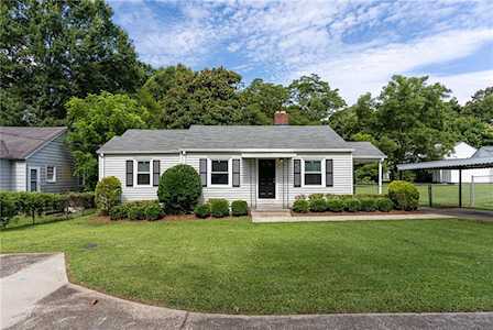 250 Lakewood Dr SE Marietta, GA 30060