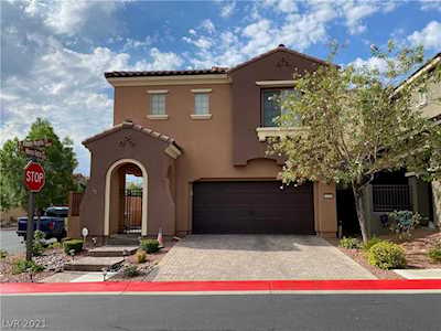 11235 Filmore Heights Ct Las Vegas, NV 89135