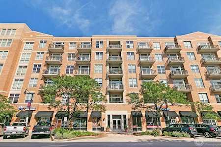 647 Metropolitan Way #604L Des Plaines, IL 60016