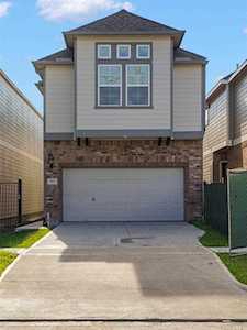 5617 Newcastle Ln Bellaire, TX 77401