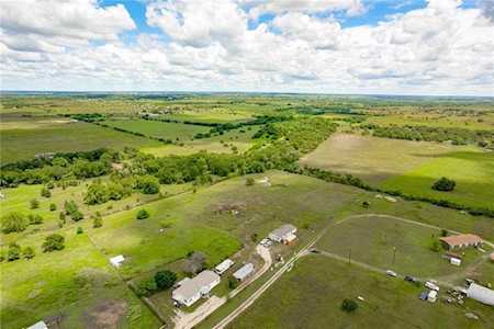 105 Private Road 923 Florence, TX 76527