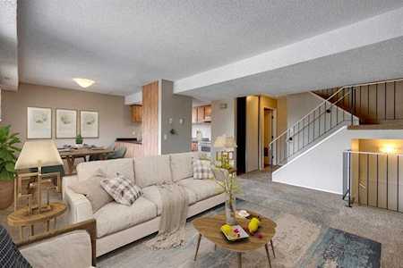2200 Woodview Dr SW #809 Calgary, AB T2W 3N6