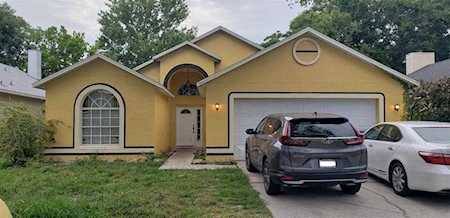 1020 Stonechapel Ct Apopka, FL 32712