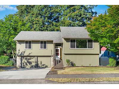 6510 NW Bernie Dr Vancouver, WA 98663