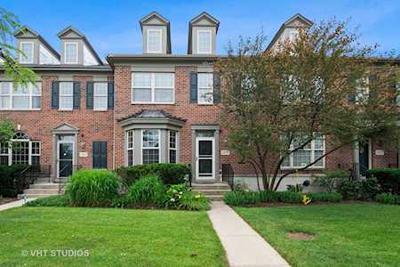 1833 Westleigh Dr Glenview, IL 60025