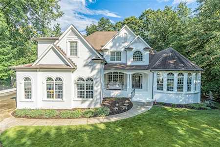 105 Chablis Ct Braselton, GA 30517