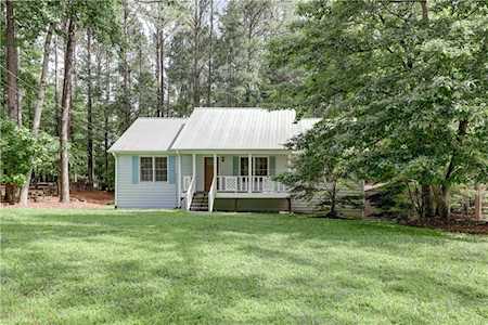 36 Hickory Bluff Ct Acworth, GA 30101