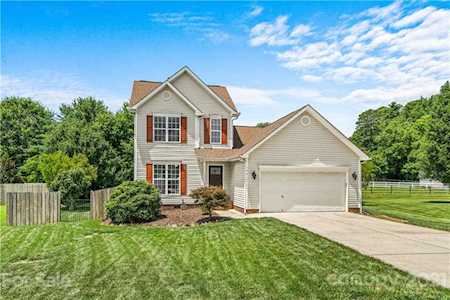 14317 Menifee Dr Huntersville, NC 28078