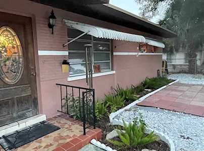 604 Betmor Ln Palm Harbor, FL 34683