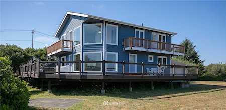 927 Wawona Ave SE Ocean Shores, WA 98569