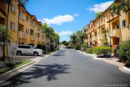 21396 Marina Cove Cir #17-J Aventura, FL 33180