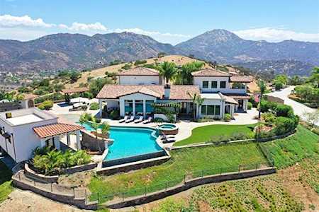 15437 Pallux Star Court Jamul, CA 91935