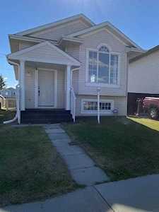 222 Saratoga Close NE Calgary, AB T1Y 6Z9