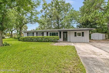 2104 La Valle Dr Jacksonville, FL 32210