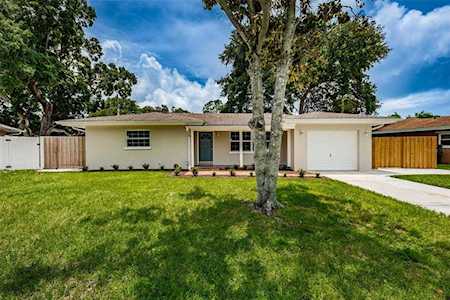 685 San Roy Dr S Dunedin, FL 34698