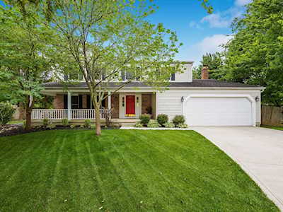 8203 Snowhill Court Westerville, OH 43081