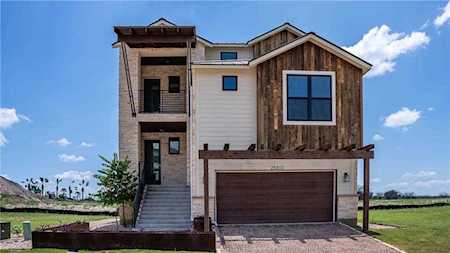 25813 Case LN Spicewood, TX 78669
