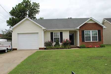 2629 Gold Valley Dr Murfreesboro, TN 37130