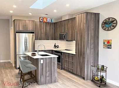 6 West Mcdonald Place Cochrane, AB T4C 1L8