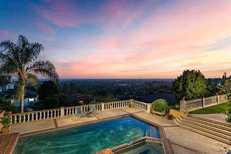 1402 Peacock Hill Dr North Tustin, CA 92705