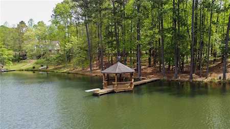 6633 Yacht Club Dr Acworth, GA 30102
