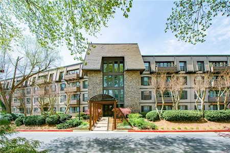 1412 Highland Bluff Dr SE #412 Atlanta, GA 30339