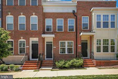 111 Strummer Ln Gaithersburg, MD 20878