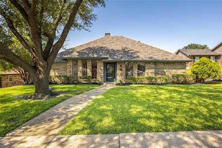 2805 Harpers Ferry Lane Garland, TX 75043