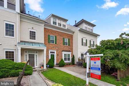 8725 Grape Arbor Way Odenton, MD 21113