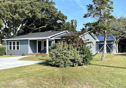 1531 Island Road Harkers Island, NC 28531