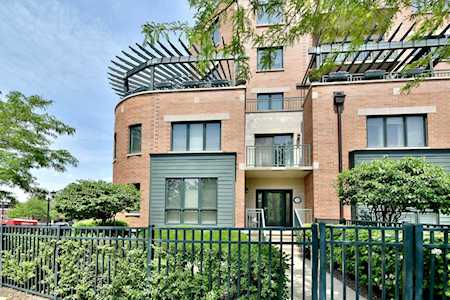 131 W Adelaide St #111 Elmhurst, IL 60126