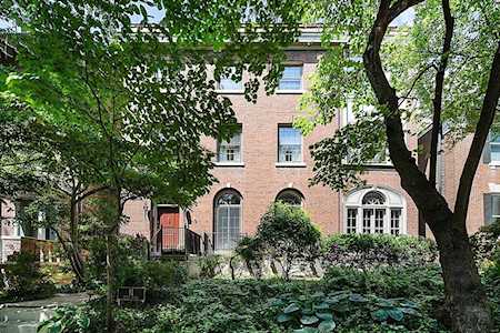 11 Lenox Place St Louis, MO 63108
