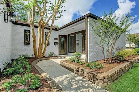 10607 Valley Forge Dr Houston, TX 77042