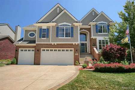 49855 Parkside Dr Northville Twp, MI 48168