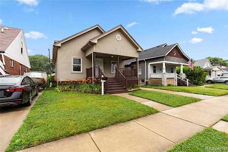 1310 Ethel Ave Lincoln Park, MI 48146
