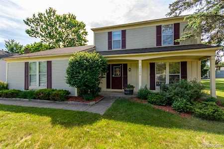 36336 Fredericksburg Rd Farmington Hills, MI 48331