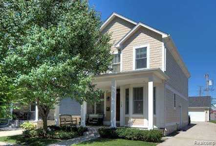 1109 Bennaville Ave Birmingham, MI 48009