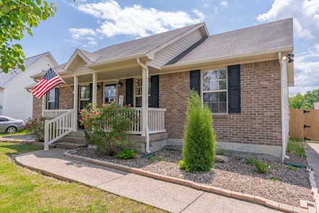 159 Clear Lake Dr Shepherdsville, KY 40165