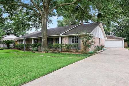 12615 Pine Bough Ln Cypress, TX 77429