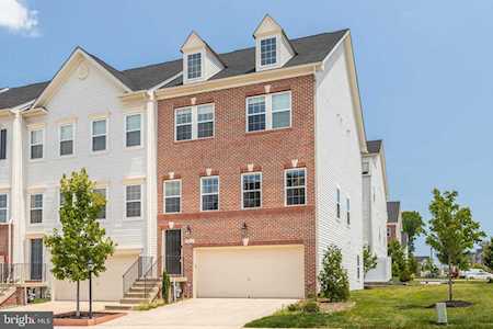 7421 Tanyard Knoll Ln Glen Burnie, MD 21060