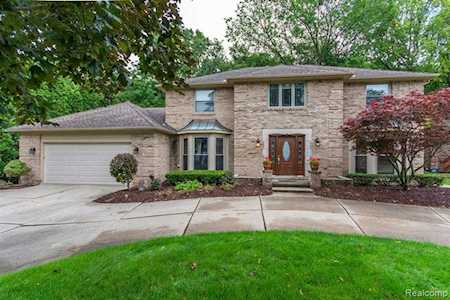 25380 Witherspoon St Farmington Hills, MI 48335