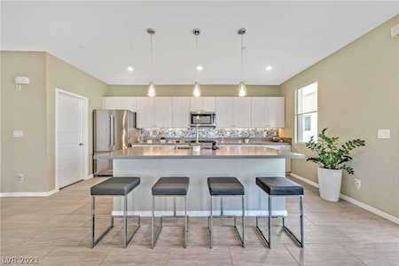 11272 Gravitation Dr #103 Las Vegas, NV 89135
