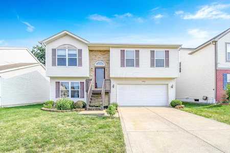 7702 Farm Hill Drive Blacklick, OH 43004