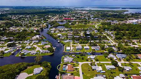 1191 Manor Rd Englewood, FL 34223