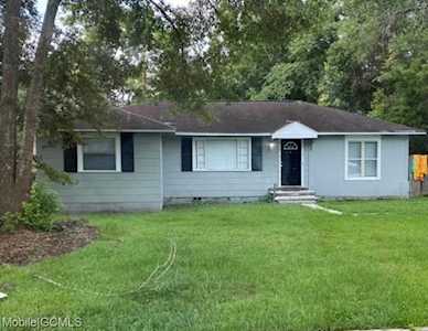 1813 Ogburn AVENUE Mobile, AL 36605