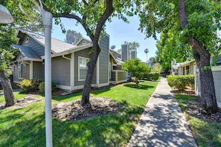 110 Pierpoint Circle Folsom, CA 95630