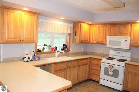 5984 W School Road Mt Pleasant, MI 48858