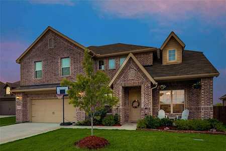 236 Ovaletta Drive Justin, TX 76247