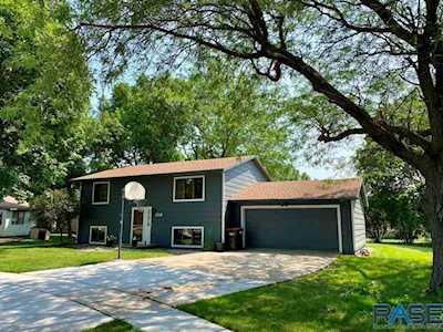 116 E Robin Pl Brandon, SD 57005
