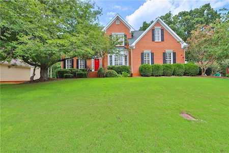 5277 Candleberry Dr Lilburn, GA 30047